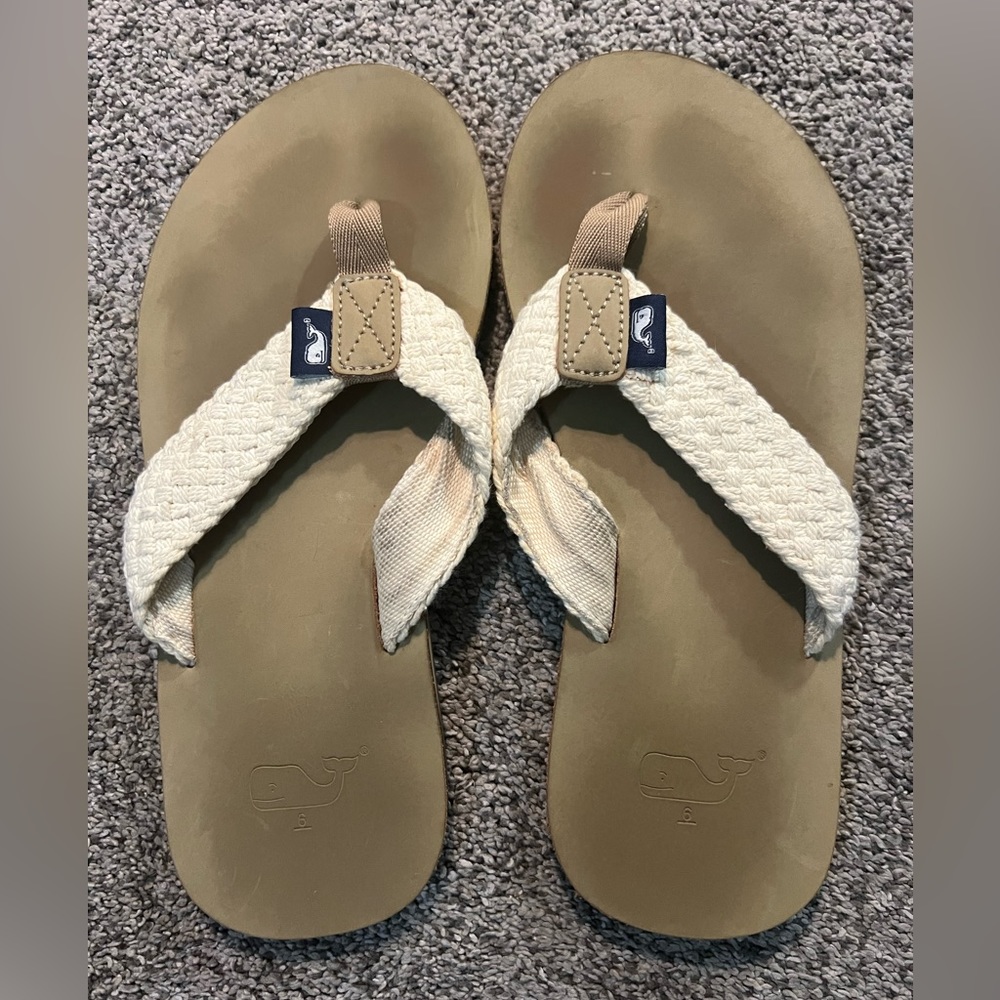Vineyard Vines braided flip flops, boys size 6